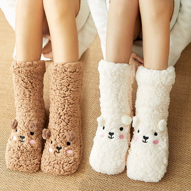 CosyBear – Flauschige Fleece-Socken für warme Wintertage