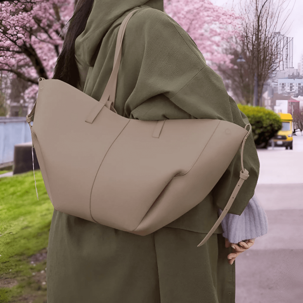 Clarella – Vielseitige Ledertasche mit Klickverschluss