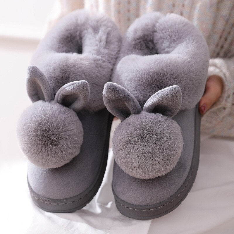 FluffyRabbit – Flauschige Kaninchen-Hausschuhe