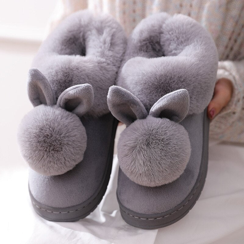 FluffyRabbit – Flauschige Kaninchen-Hausschuhe