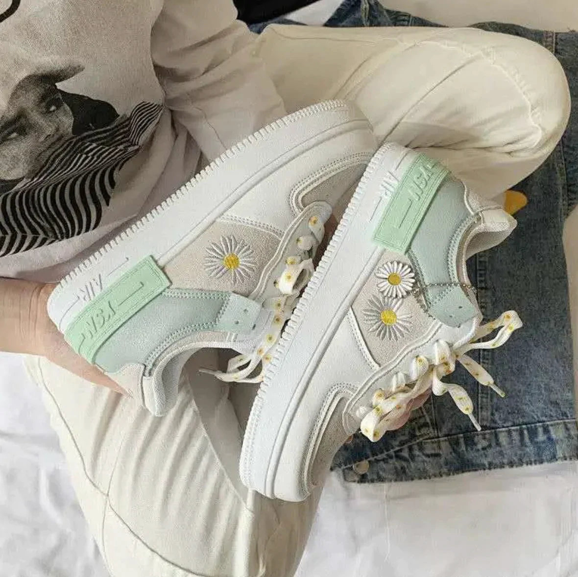 Flowr – Limitierte Retro-Sneaker mit Blumendesign